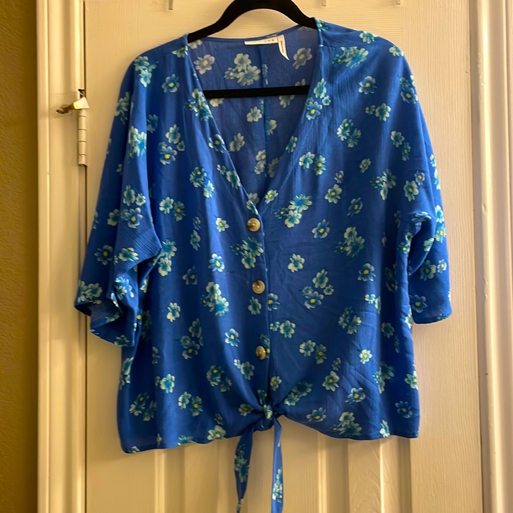Stitch Fix LUQ Tie Top Sz XL